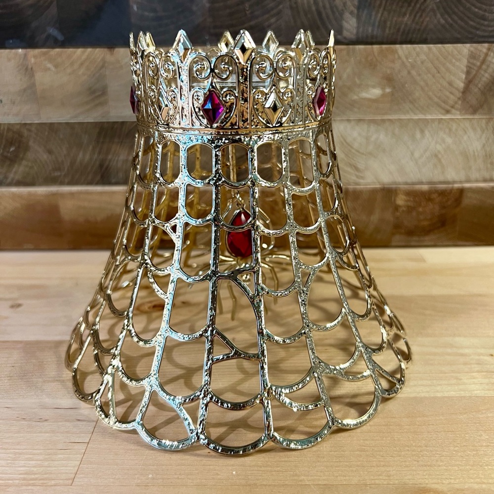 Bath and Body Works Spider pedestal candle holder, new